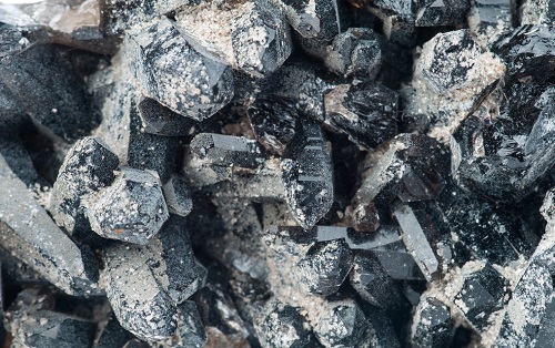 弱磁选回收镍矿尾矿中的铁